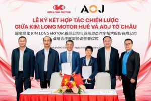 Kim Long Motor and AOJ Suzhou Automobile JSC partnership signing ceremony in Vietnam